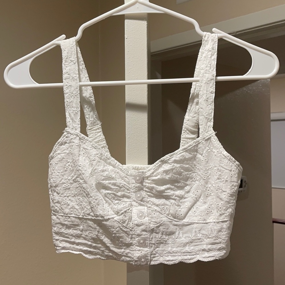 KIRRA White Crop Top